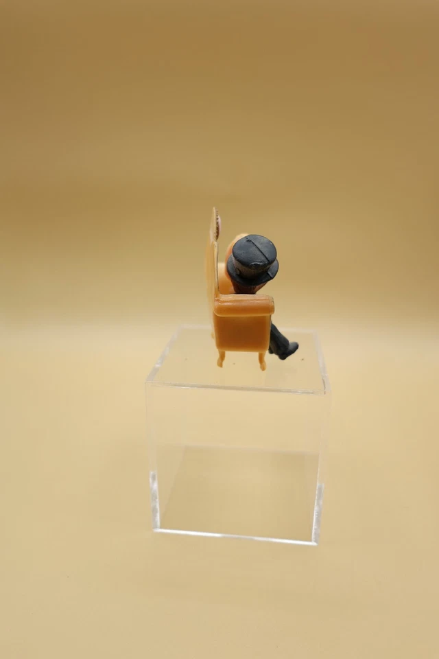 Vintage Wilton Wedding Bride & Groom Couple on Couch Cake Topper 1970 - Image 3 of 4