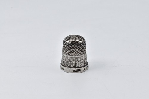 Antique Sterling Silver Sewing Thimble Northern Goldsmiths - Picture 2 of 5