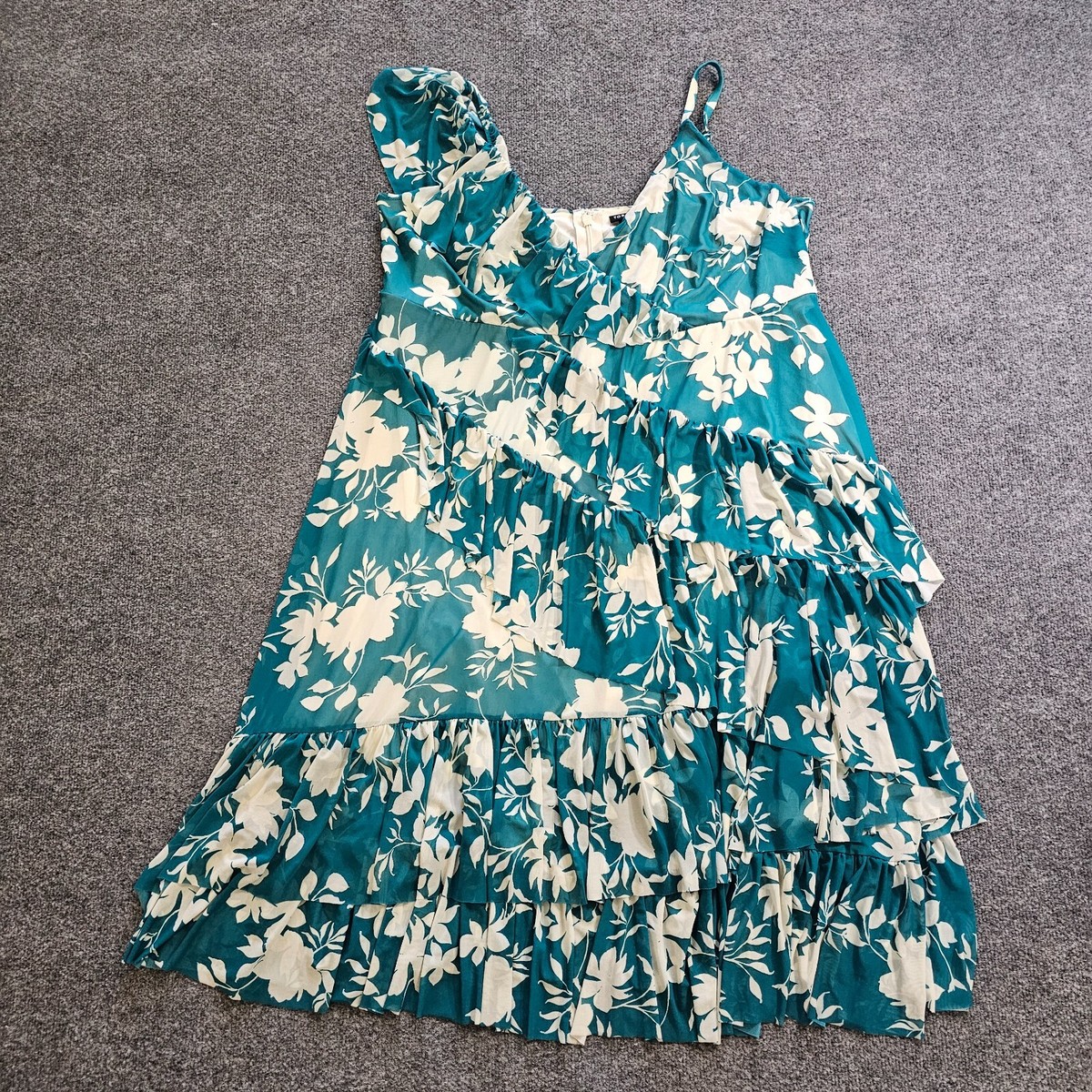 torrid green floral dress A-Line V-Neck Sage Green Pleated Short Homecoming Dress-Fancyvestido –  FancyVestido main image 1