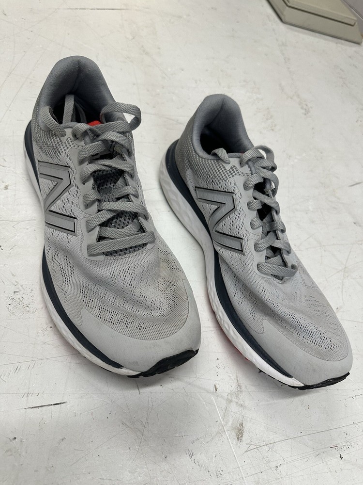 Men’s 11 D - New Balance Fresh Foam 680v7 - Great Condition!