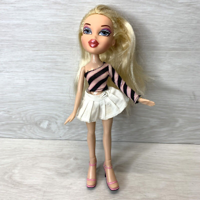 Bratz Fashion Doll Vtg 2001 MGA Blue Eyes Blonde Striped Top Pink Strap Shoes