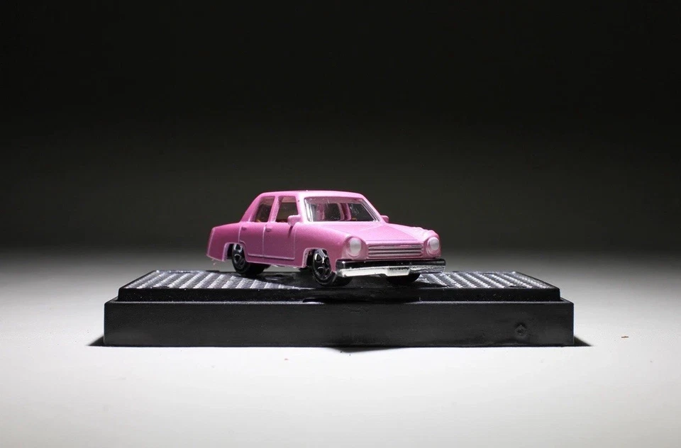 Hot Wheels Retro Entertainment The Simpsons Family Car Diecast 1:64 Loose - Image 4 of 4