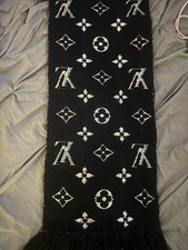 Geniune Louis Vuitton Logomania Scarf