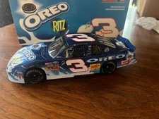 ACTION COLLECTABLES 2002 DALE EARNHARDT JR. #3 OREO/ RITZ MONTE CARLO 102441
