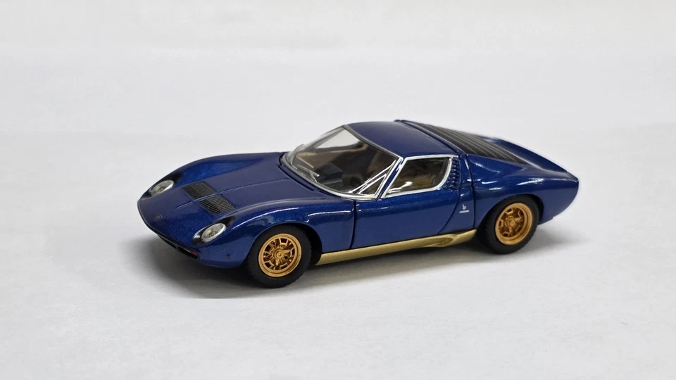 1:64 Tomica Limited Tomytec Vintage Lamborghini Miura SV Azul Foto 2 de 4