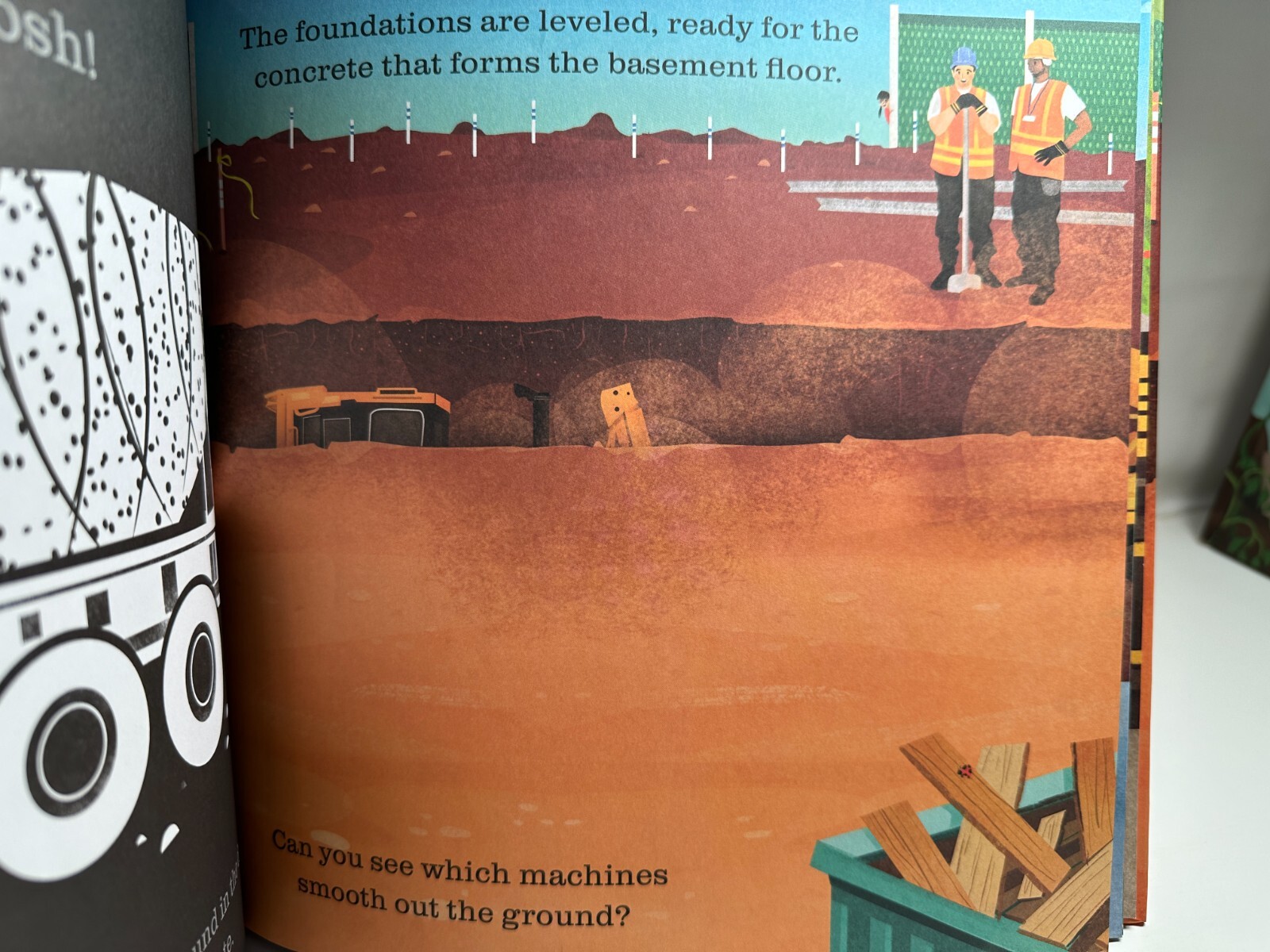 On the Construction Site Garden Light Books Ex-Lib Teacher Homeschool Reading