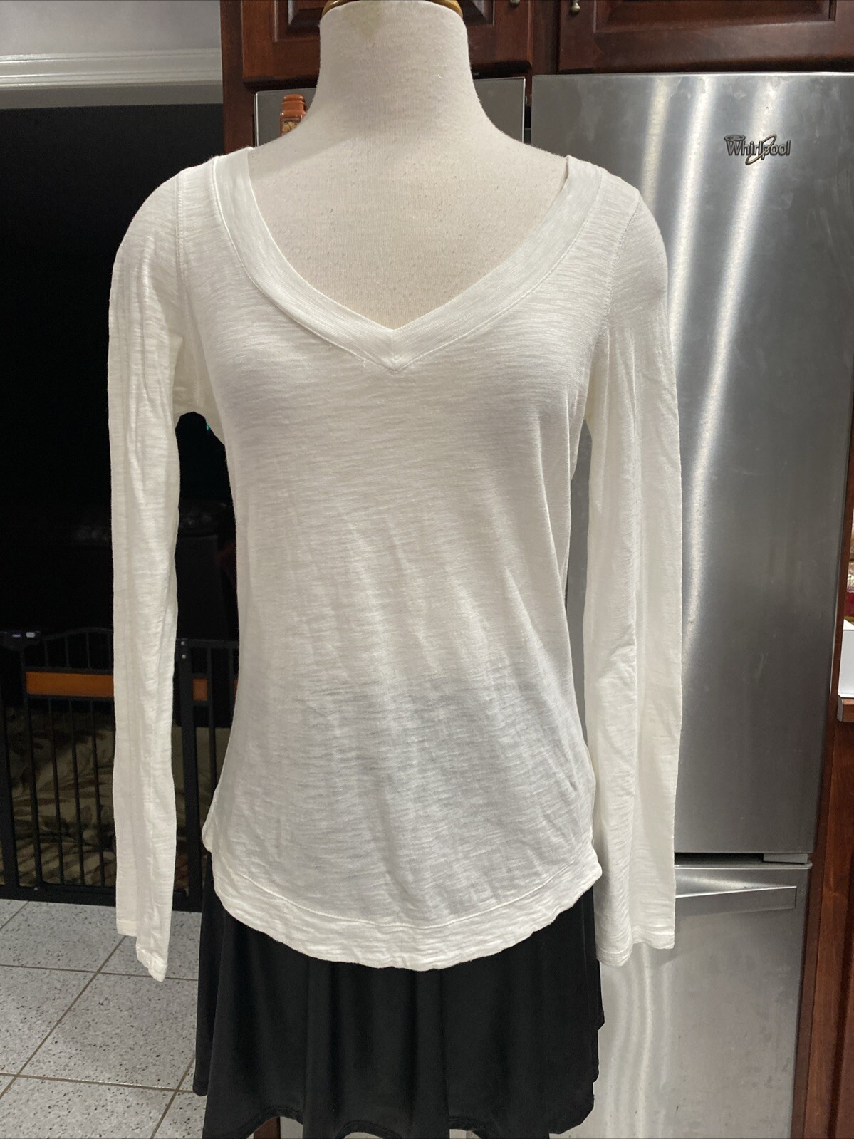 EXPRESS BASIC WHITE SOFT SHEER LONG Sleeve V Neck… - image 1