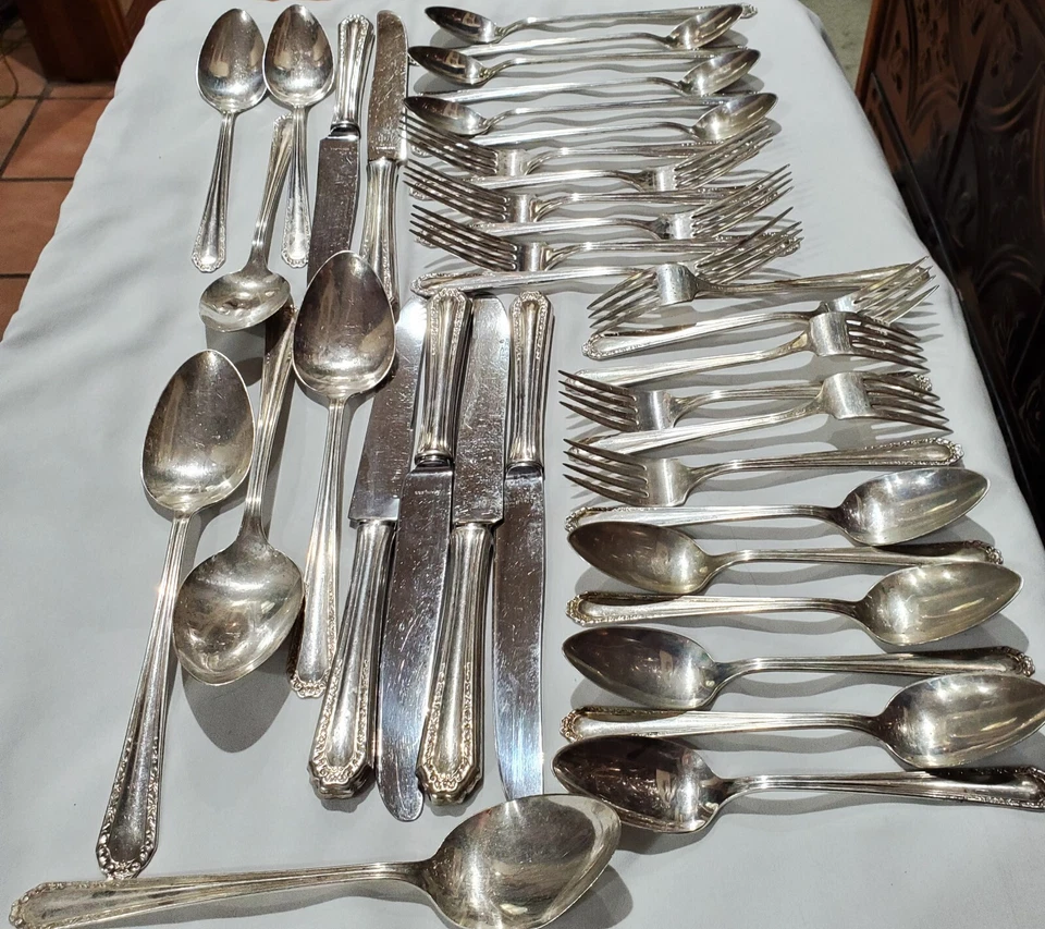 Sterling Silver MARIANNE 37 piece set for 6 fr 1935 3.03 lbs Natlonal Silver Co - Image 2 of 4