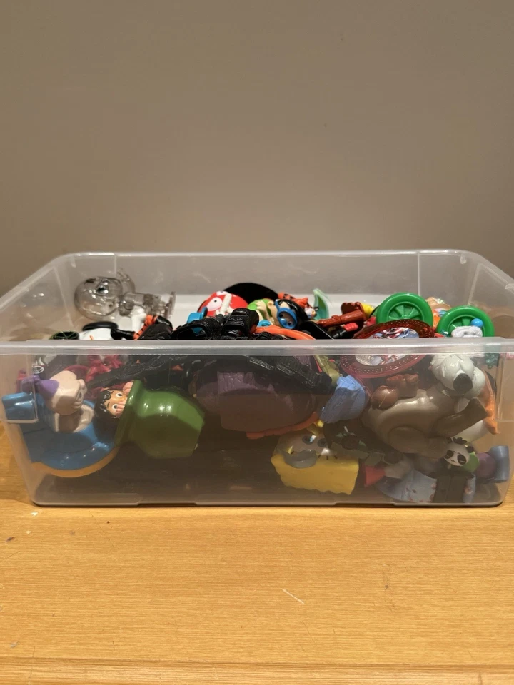 Bolsa tote pequena de brinquedos vintage até o momento em bom estado jogável. - Imagem 2 de 3