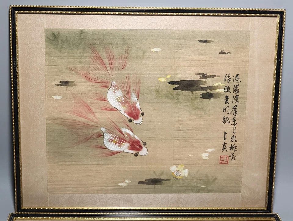 Par de pinturas japonesas vintage de peces luchadores de carpas enmarcadas esmaltadas 39x30 cm Foto 2 de 4