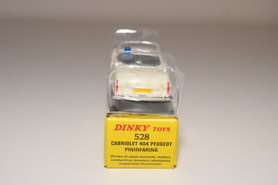 Dinky Toys Peugeot 404 ref 553 - Collection