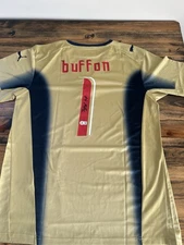 Gianluigi Buffon Signed Italy Jersey (Beckett AUTO authenticated)
