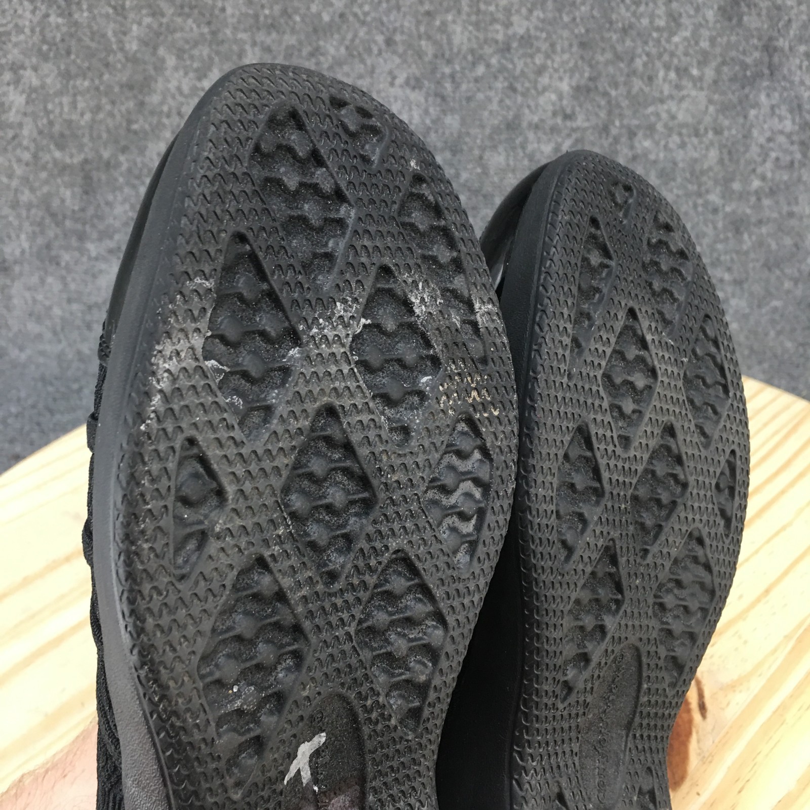 Comfortview Shoes Womens 9.5WW Ballet Flats Black Fabric Slip On Comfort Casual