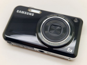 Super Condition Working Black Samsung PL122 Digital Camera 14.2MP Selfie Screen