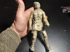 ANTICA PESANTE FUSIONE IN OTTONE DA RIFINIRE VISIBILI ANCORA I PERNI DI COLATA A