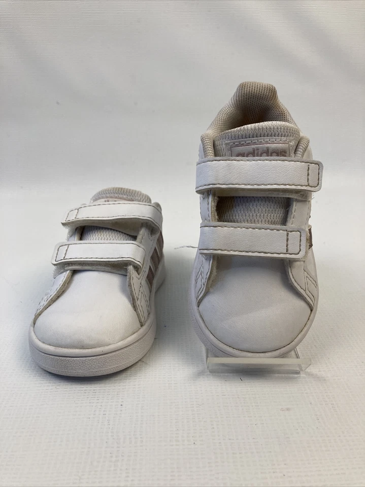 Adidas Originales Grand Court Infantes Niños Zapatos EF0116 Talla 4K Lindos Usados en Excelente Condición Foto 2 de 4