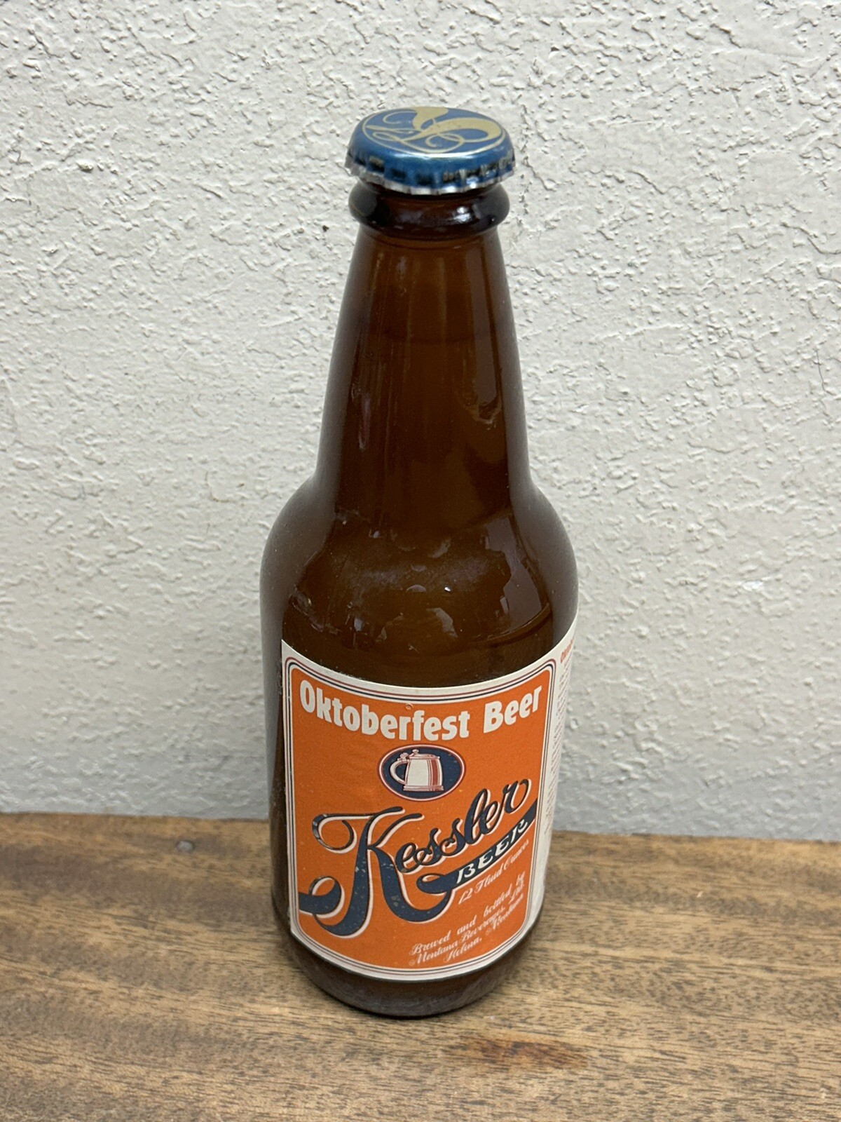 Vtg. Empty KESSLER OKTOBERFEST Beer Bottle w/cap Helena, Montana