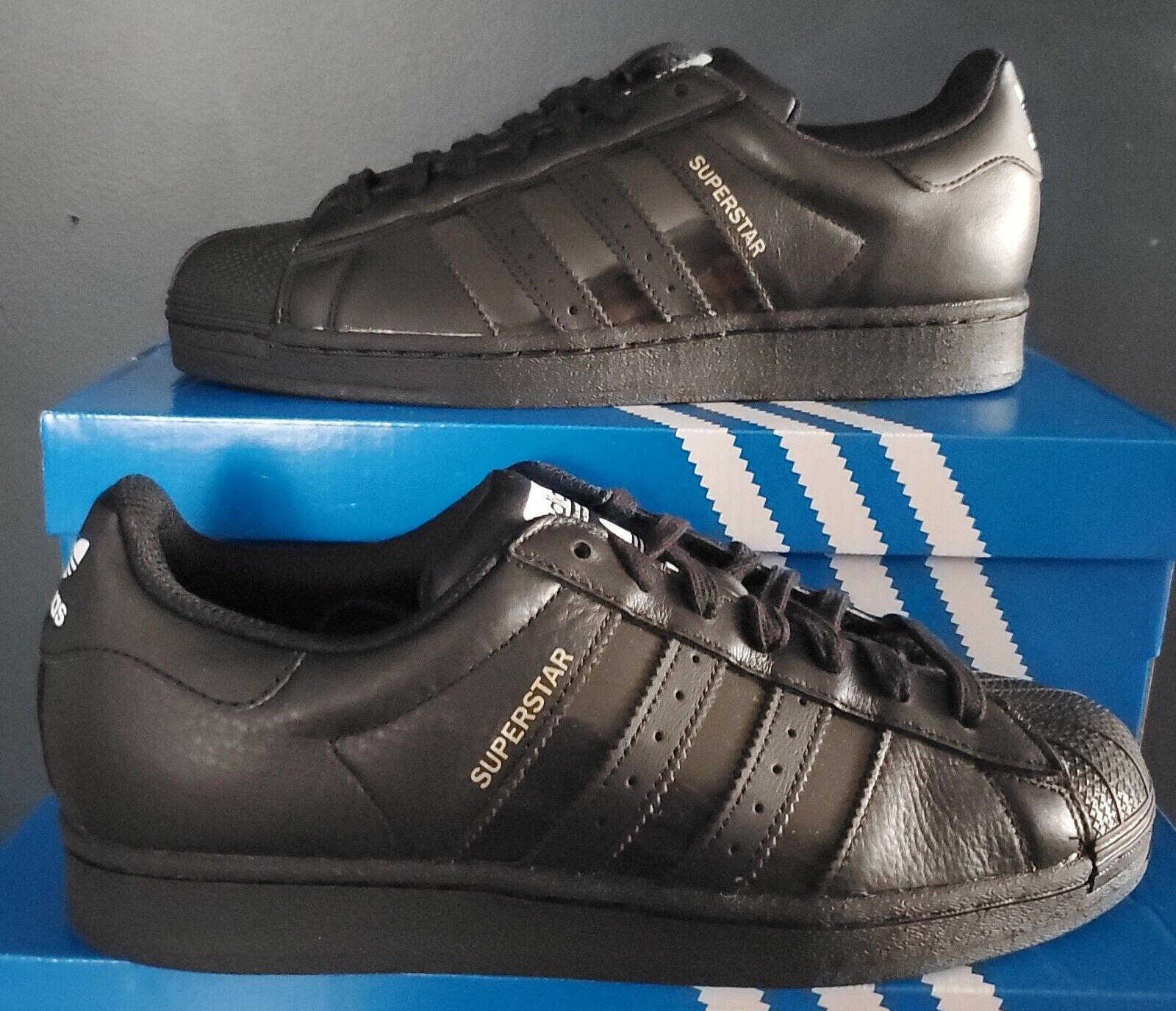 adidas Superstar Ii (Triple Black)  Adidas superstar black, Sneakers  fashion, All black shoes