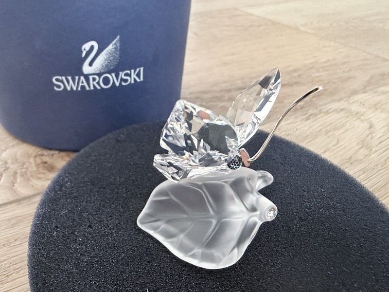 New In Box Swarovski Crystal Butterfly on Frosted Leaf - #182920