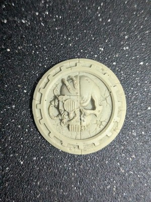 Forge World Adeptus Mechanicus Symbol Logo Servo Skull Resin OOP Medallion 40k