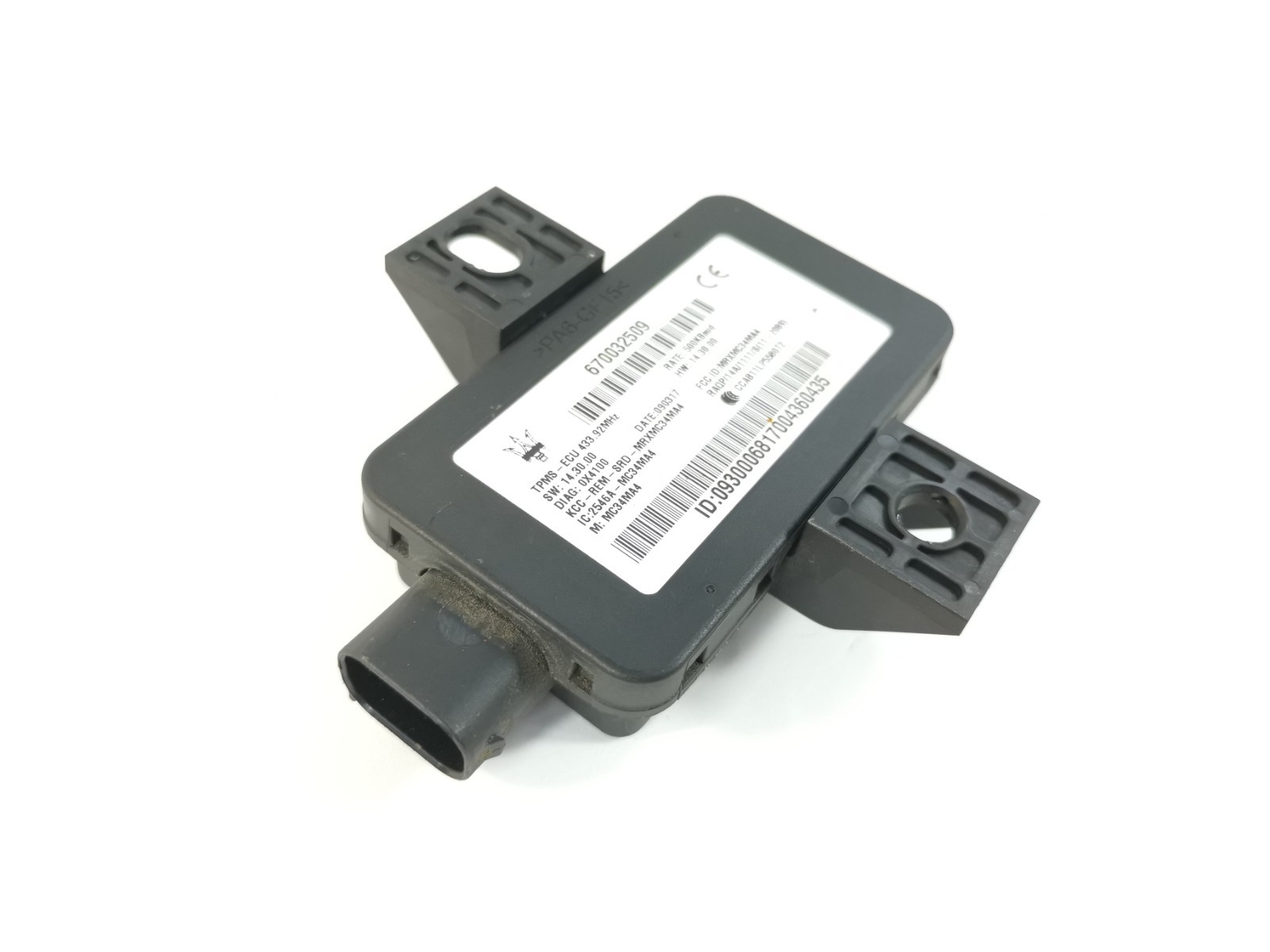 Maserati Ghibli S 3.0L AWD 2018  Tire Pressure Monitoring Sensor 670032509 OEM