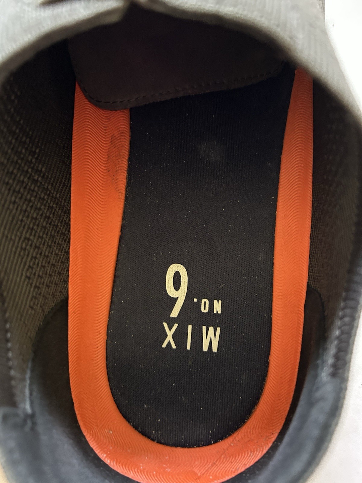 SAOLA Mix n. 6 scarpe da ginnastica uomo taglia 12M grigie slip on. Ottime condizioni!