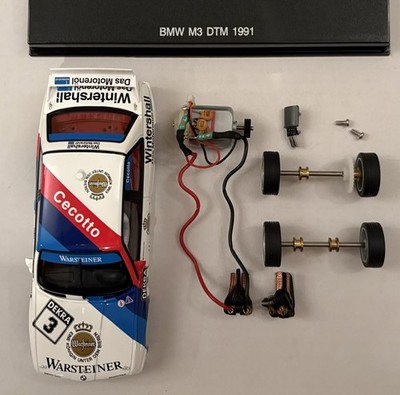 special deal! AUTOart 1/32 Slotcar-Bausatz, BMW M3 DTM 1991 m. Licht, o. Chassis
