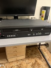 Magnavox DV220MW9 A VCR DVD Recorder Combo VHS Player NO REMOTE Tested Working