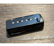 P-90 type pickup 52 pitch soap bar black