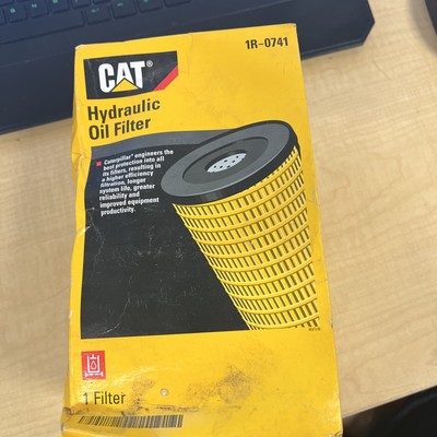 New NOS CAT Hydraulic Oil Filter 1R-0741  