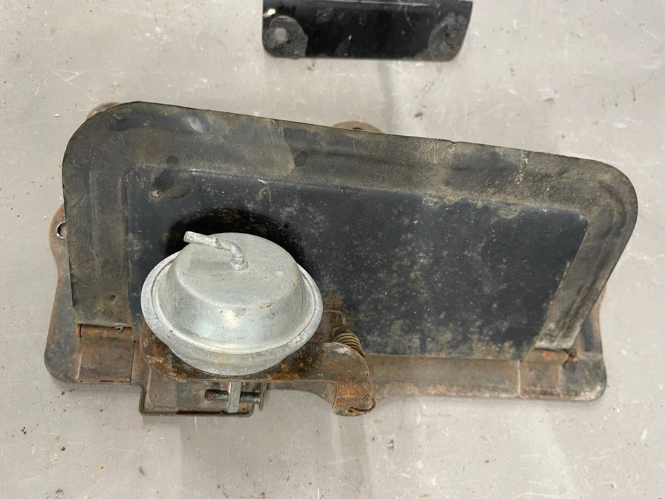 Chevy Camaro Pontiac Firebird 1970-1981 aire acondicionado cortafuegos capucha ventilación puerta Foto 2 de 4