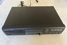 TASCAM CD-160  CD Player  🎶  FOR PARTS - As Is - Power Cord Attached (Not Cut)