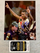 BOXING GREAT FELIX TRINIDAD AUTOGRAPH 8x10 BELT VICTORY PHOTO JSA CH47356