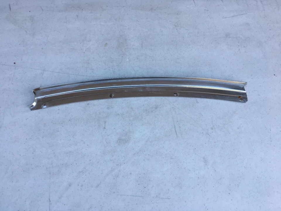 Cadillac 1977-1984 sedán Deville marco de apertura de puerta moldura conductor trasero Foto 4 de 4