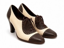 Vintage Salvatore Ferragamo Spectator Heels Brown Cream Oxford Brogue Pumps 10 B