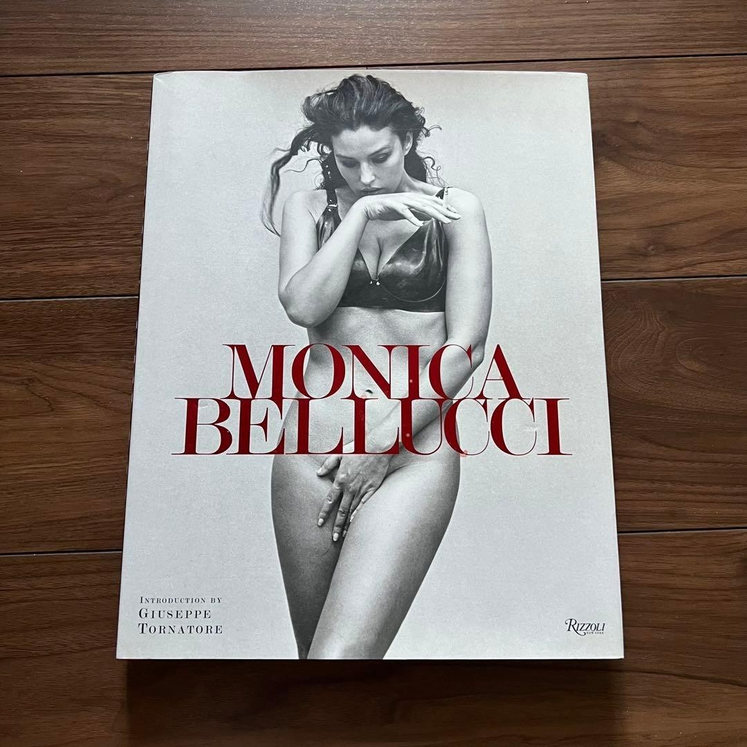 洋書 monika bellcci MONICA, The Book | Sendegaro AE