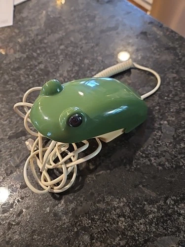 Vintage Novelty Green Frog 80’s Flip Phone Landline Telephone
