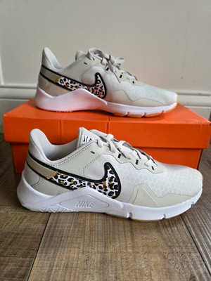 Nike Legend Essential 2 PRM CZ3668-017 Mesh Low Top Animal Print Sneaker