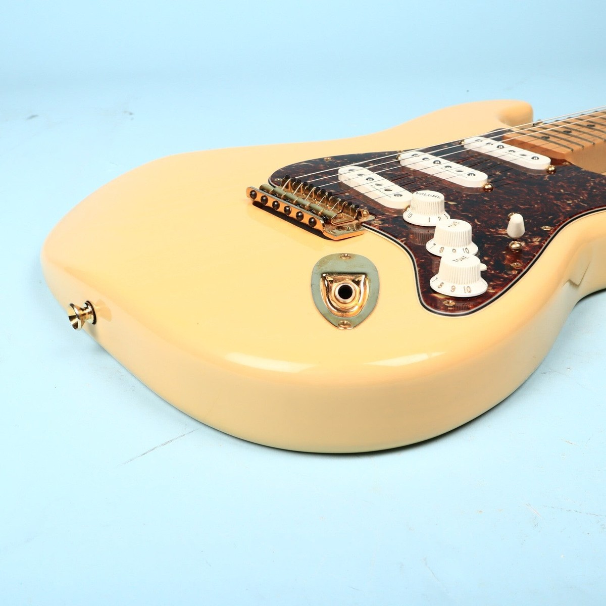 2005 Fender Mexico Deluxe Player Stratocaster Ash Honey Blonde MIM