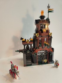 LEGO Kingdoms: Prison Tower Rescue (7947) 100% Complete. Minifigs and Manuals.