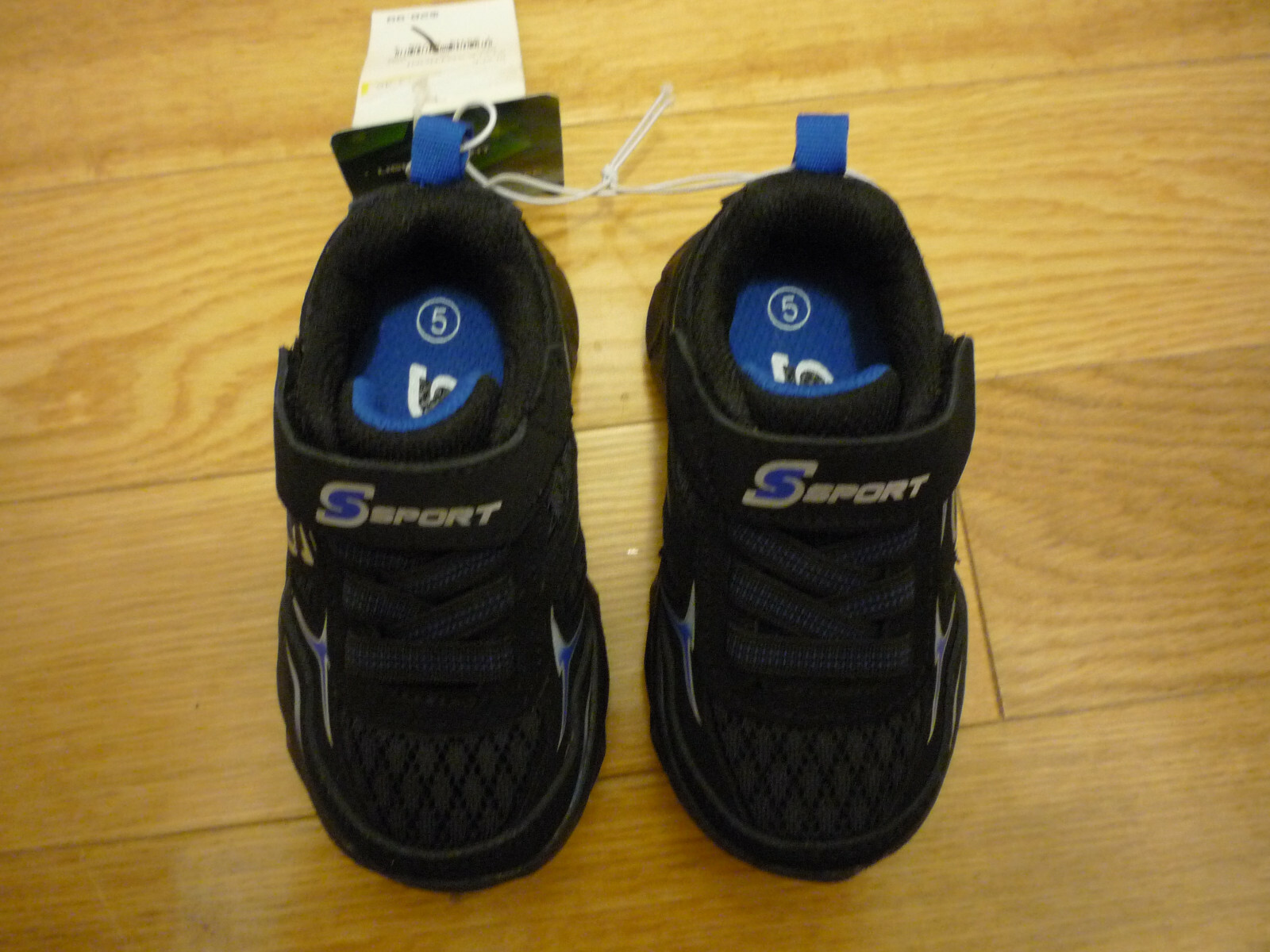 boys skechers size 6