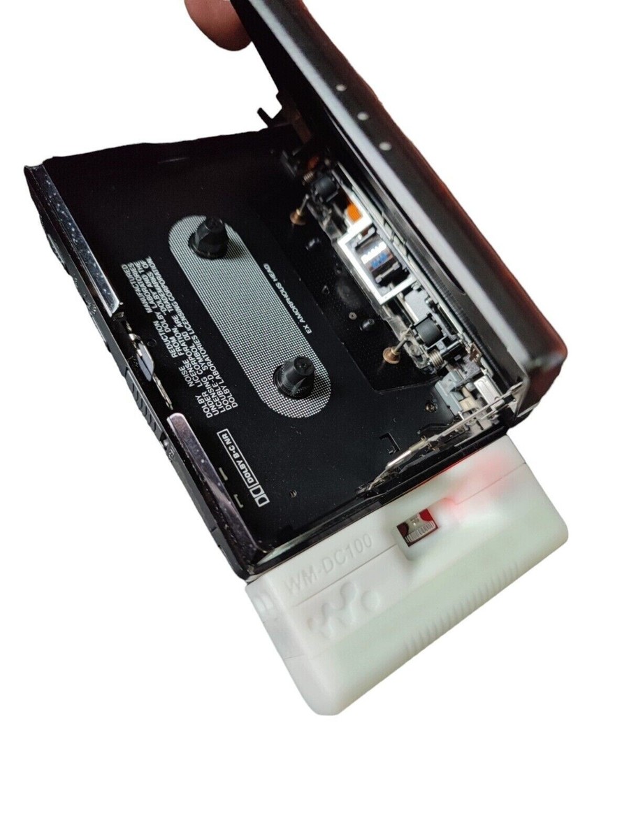 SONY ソニー カセットウォークマン・WM-DX100＋電池BOX ジャンク品