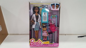 barbie career eye doctor playset