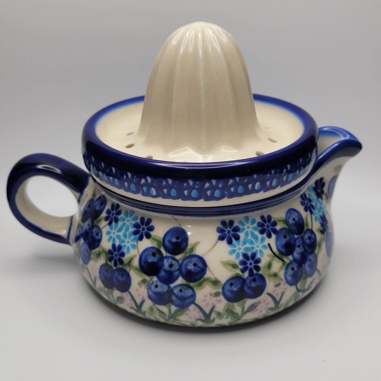 Kalich Polish Pottery Citrus Juicer Unikat Blueberry Floral Julia D Boleslawiec