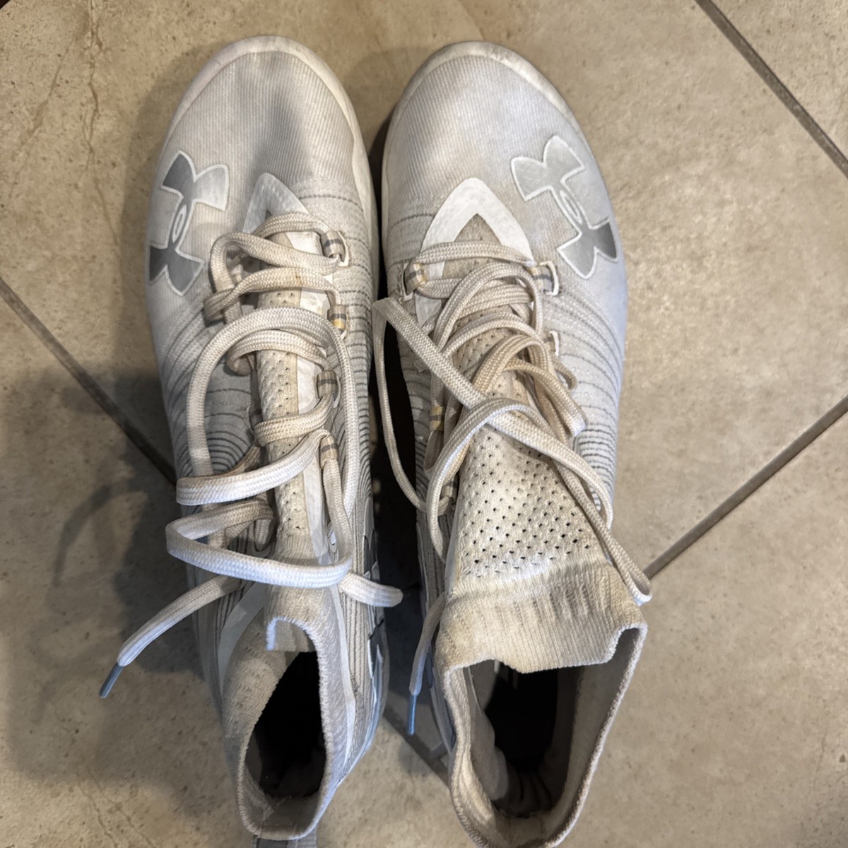 Under Armour UA Spotlight MC Football Cleats 3020675-100 White Size 12 View 6