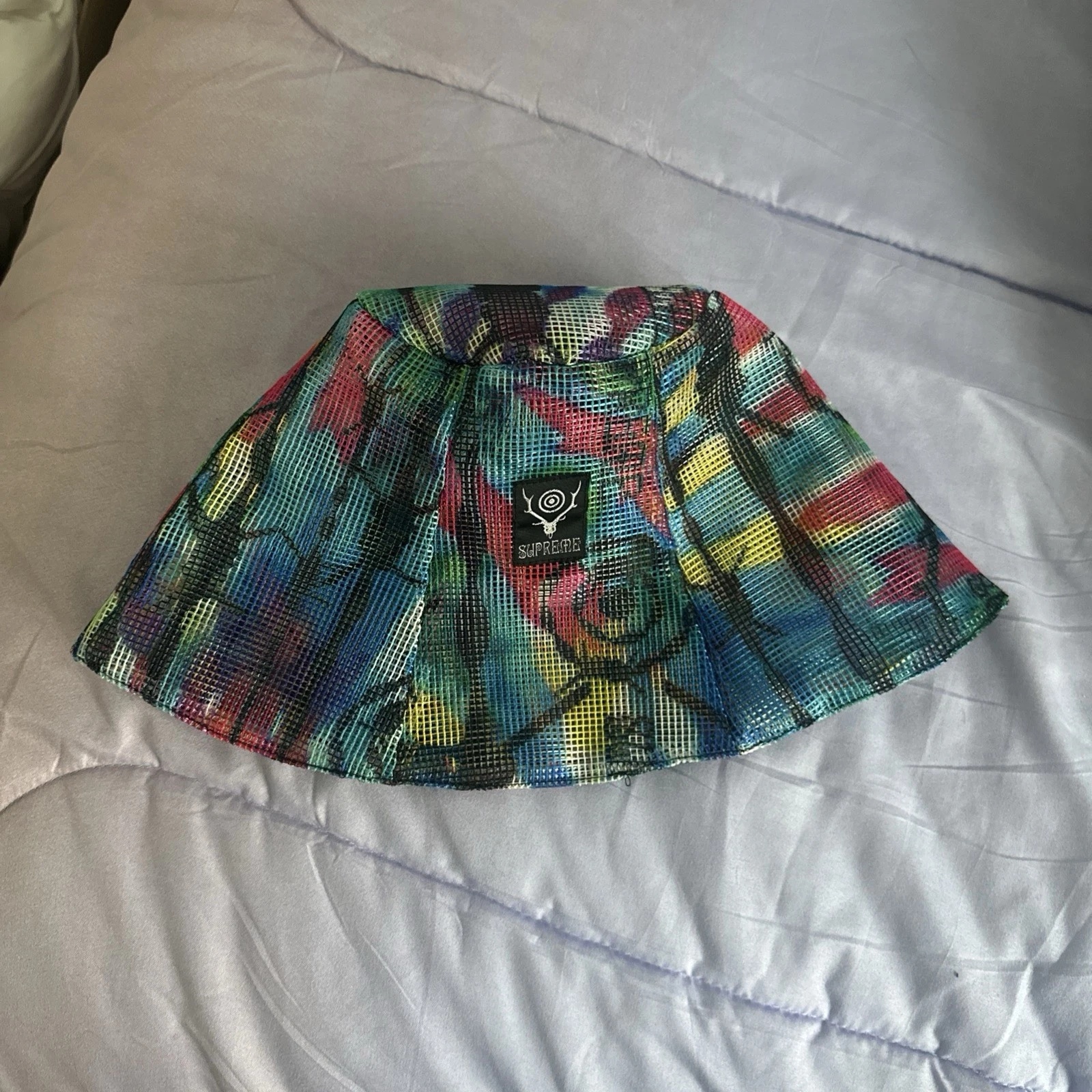 Chapeau tulipe brousse Supreme South2 West8 multicolore SS21 Supreme New York 2021