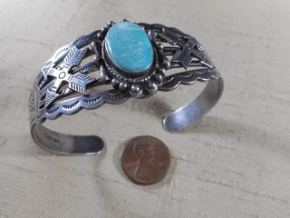 OLD silver & turquoise bracelet with crossed arrow designs