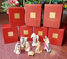 (RARE)  Lenox  China   ** Little Town of Bethlehem ** Nativity Set  (RETIRED)