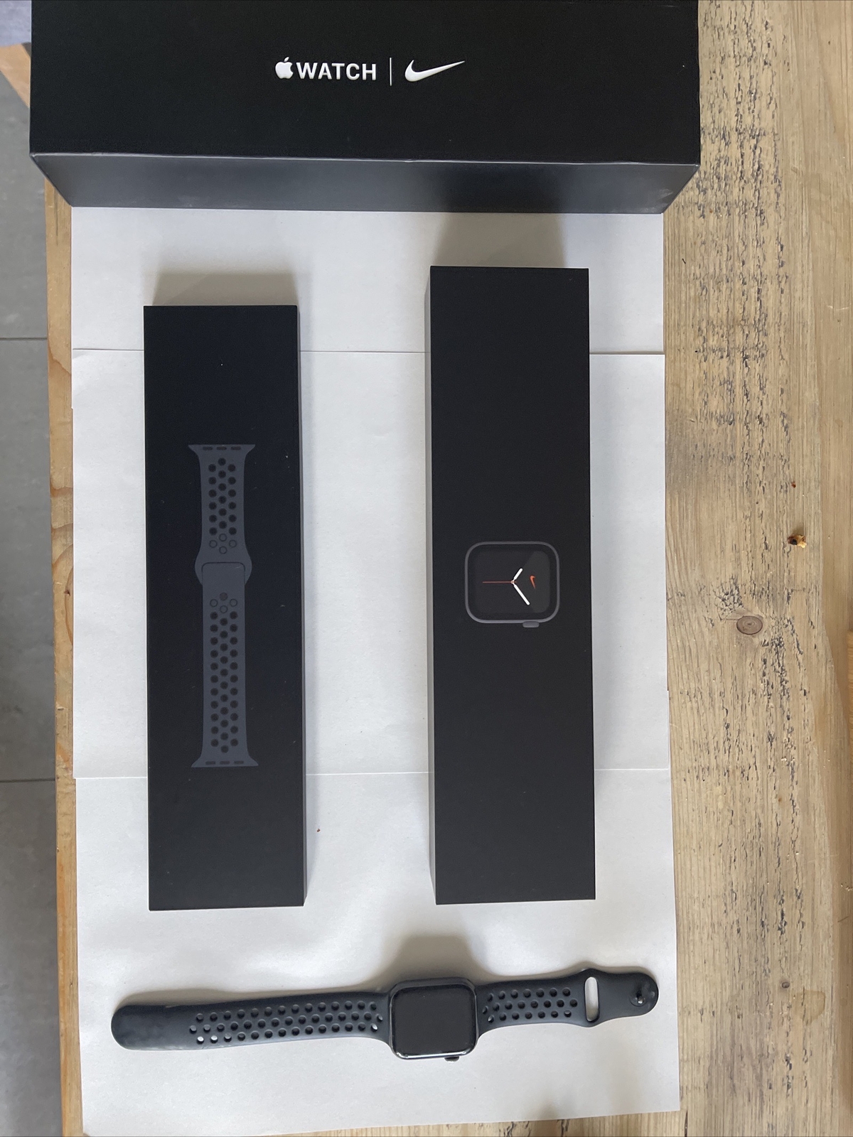 apple watch series 5 nike 44mm best buy