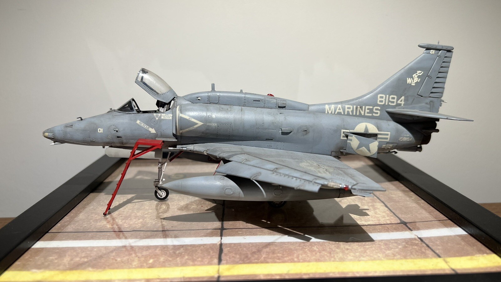 USMC A4M Skyhawk II Marines VMA311 Tomcats 148 Pro Built Museum